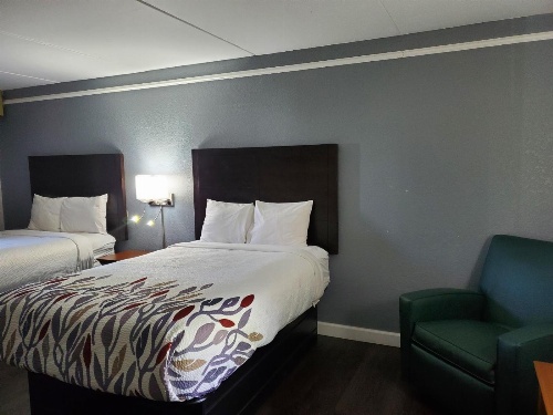 Relax Inn West Medical Center image 3